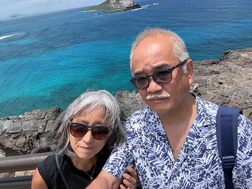 海を背にしたJ様ご夫婦